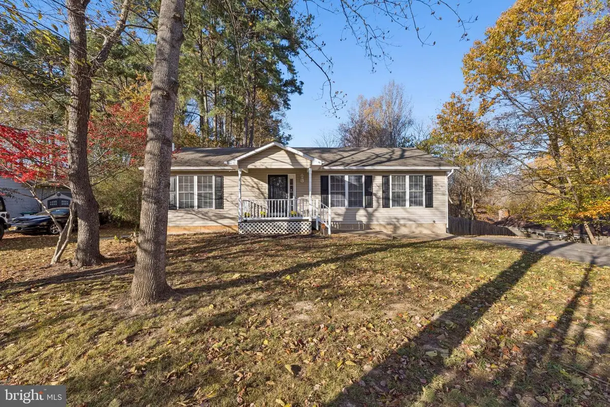 4 Chestnut Ln, Stafford, VA 22556 - Image #1