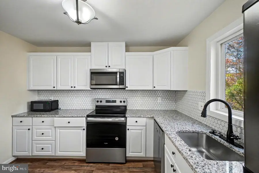 16 Wayside Ct, Stafford, VA 22554 - Image #2