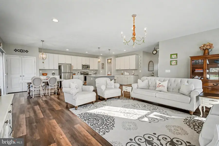 209 Liberty Hall Dr, Fredericksburg, VA 22406 - Image #2