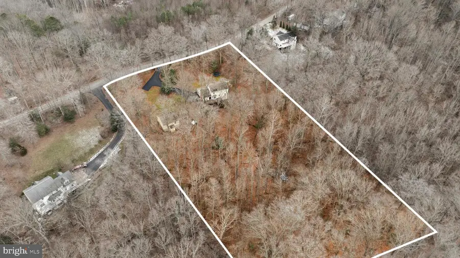 325 Sandy Ridge Rd, Fredericksburg, VA 22405 - Image #3