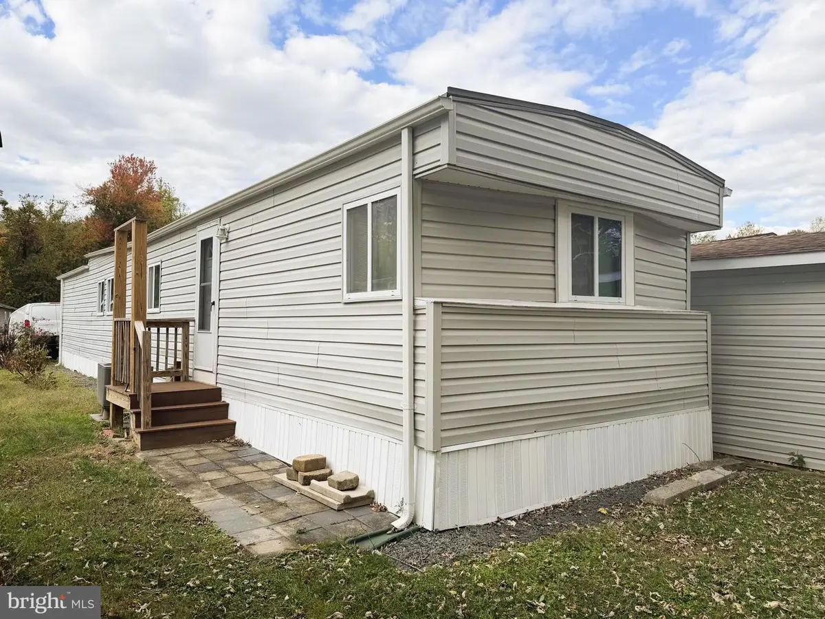 31 Courage Ln, Stafford, VA 22554 - Image #1