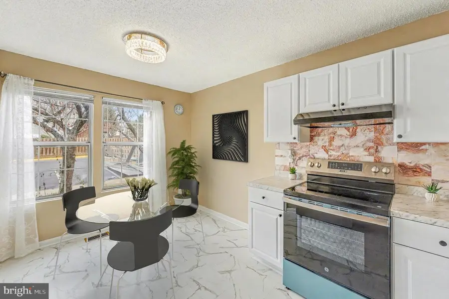 607 Knollwood Ct, Stafford, VA 22554 - Image #2