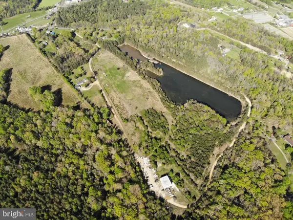 125 Perry Winkle Ln, FREDERICKSBURG, VA 22405