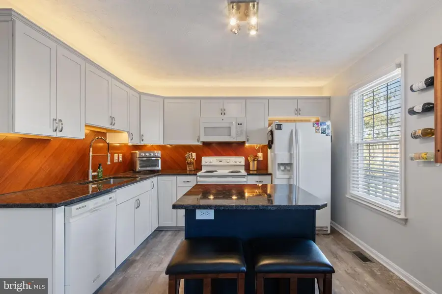 101 Bonair St, Fredericksburg, VA 22405 - Image #2