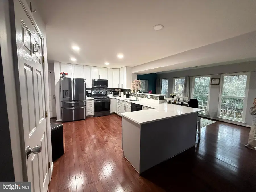 24 Aurelie Dr, Fredericksburg, VA 22406 - Image #2