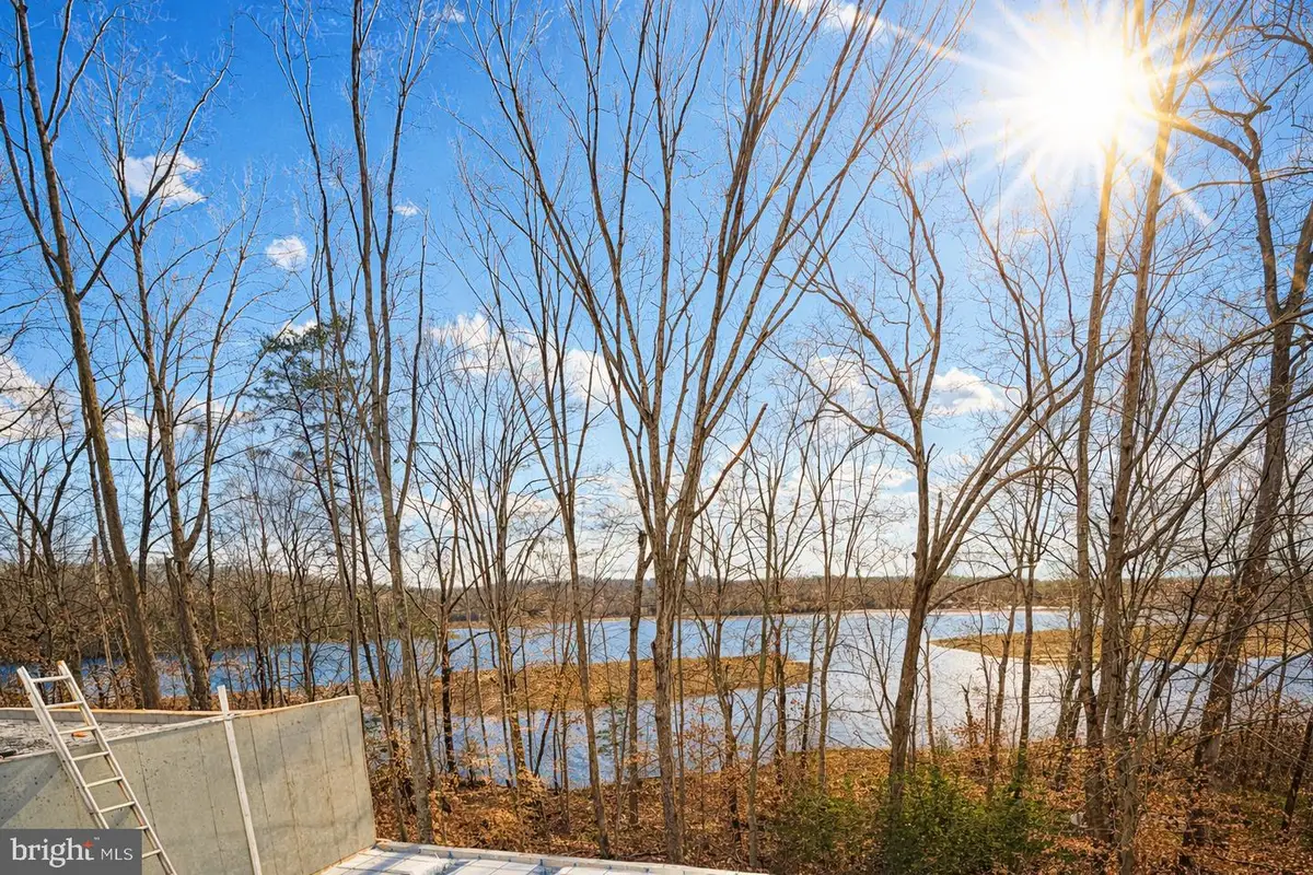 3413 Aquia Dr, Stafford, VA 22554 - Image #1