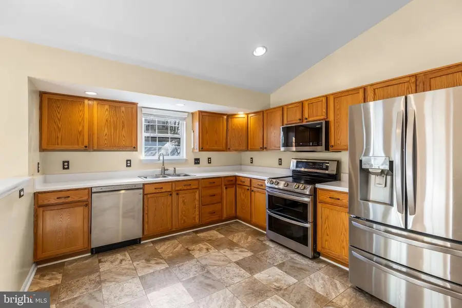 4 Tamerlane Dr, Stafford, VA 22554 - #2