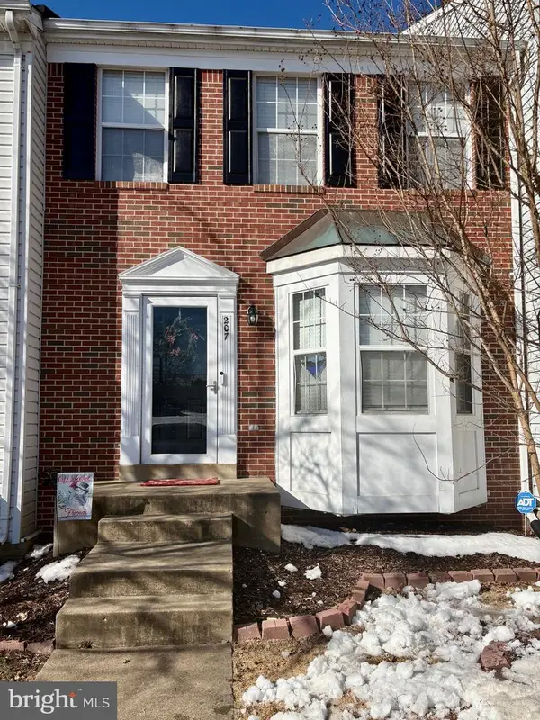 207 Healy Ct, STAFFORD, VA 22554