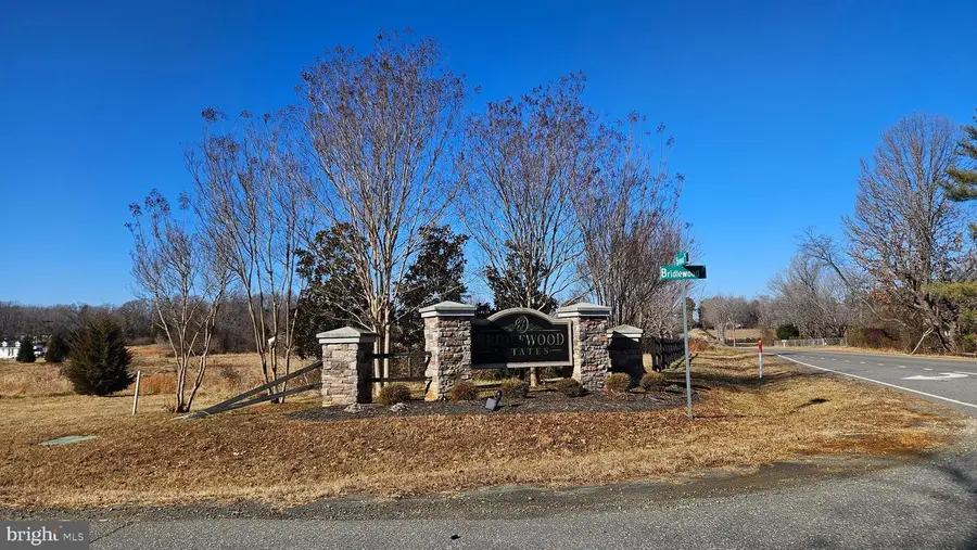 64 Bridlewood Ln, Fredericksburg, VA 22406 - Image #2