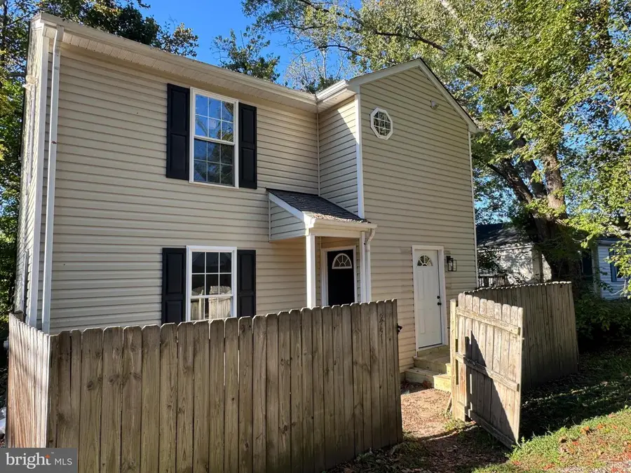 241 & 243 Cambridge St, Fredericksburg, VA 22405 - Image #2