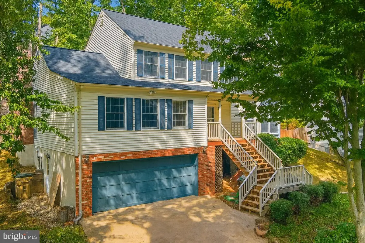 2425 Harpoon Dr, Stafford, VA 22554 - #1