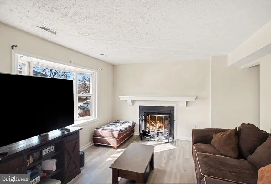 102 Austin Ct, Stafford, VA 22554 - #3