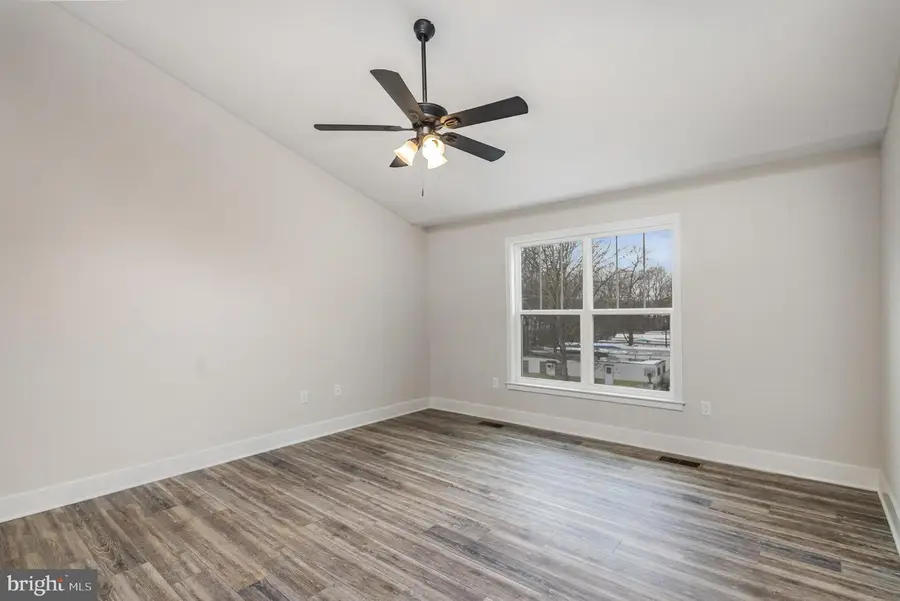 1027 John Paul Jones Dr, Stafford, VA 22554 - #3