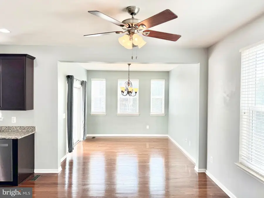 7 Coulter Ln, Stafford, VA 22554 - #3