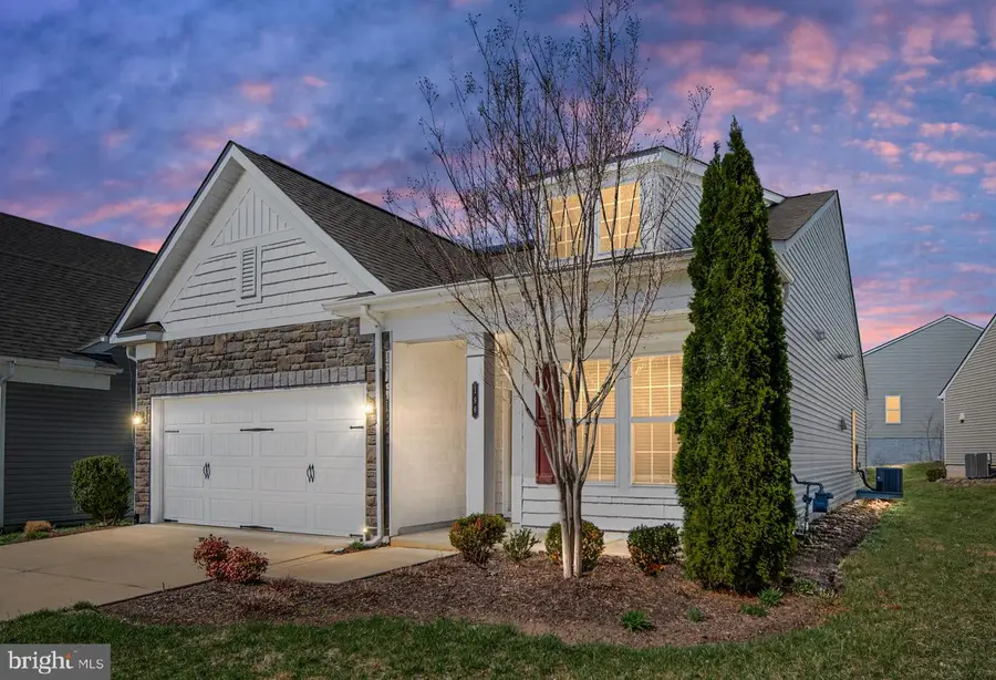 196 Denison St, Fredericksburg, VA 22406 - #3