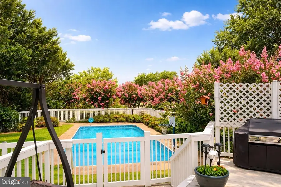 64 Walnut Farms Pkwy, Fredericksburg, VA 22405 - #2