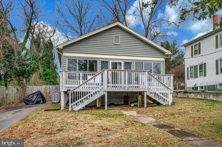 111 Forbes St, Fredericksburg, VA 22405 - #2