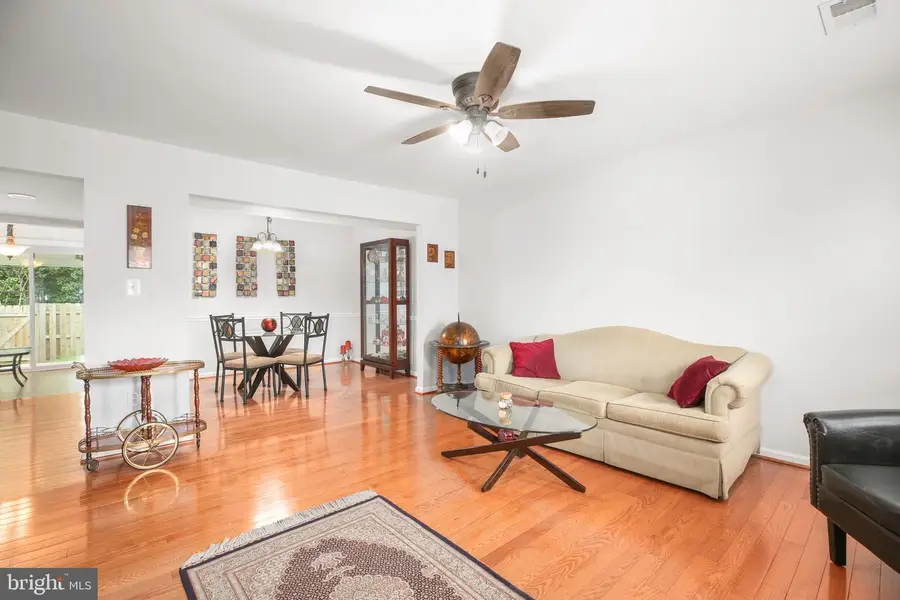 1109 Thomas Jefferson Pl, Fredericksburg, VA 22405 - #3