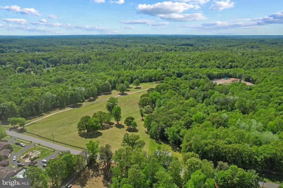 41 Wood Landing Rd, Fredericksburg, VA 22405 - #3