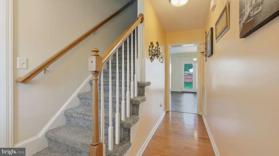 14 Grassland St, Stafford, VA 22554 - #2