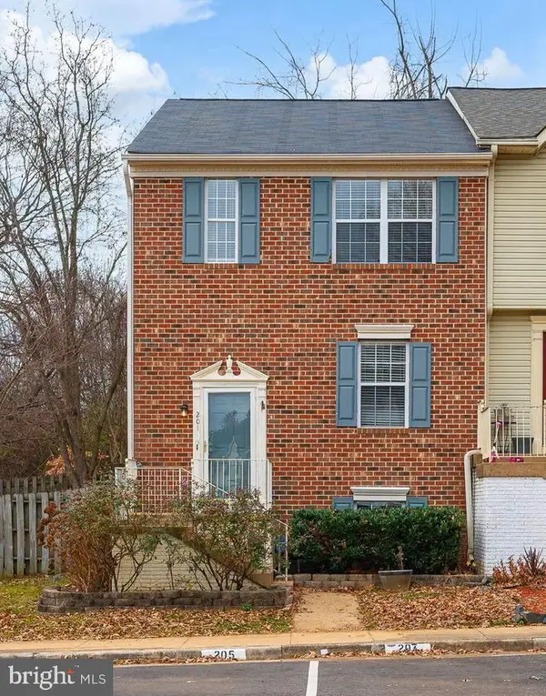 201 Mews Ct, STAFFORD, VA 22556