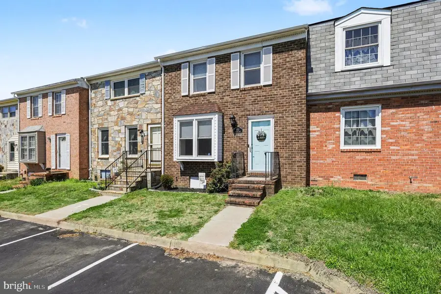 1717 Meadow Dr, Fredericksburg, VA 22405 - #2