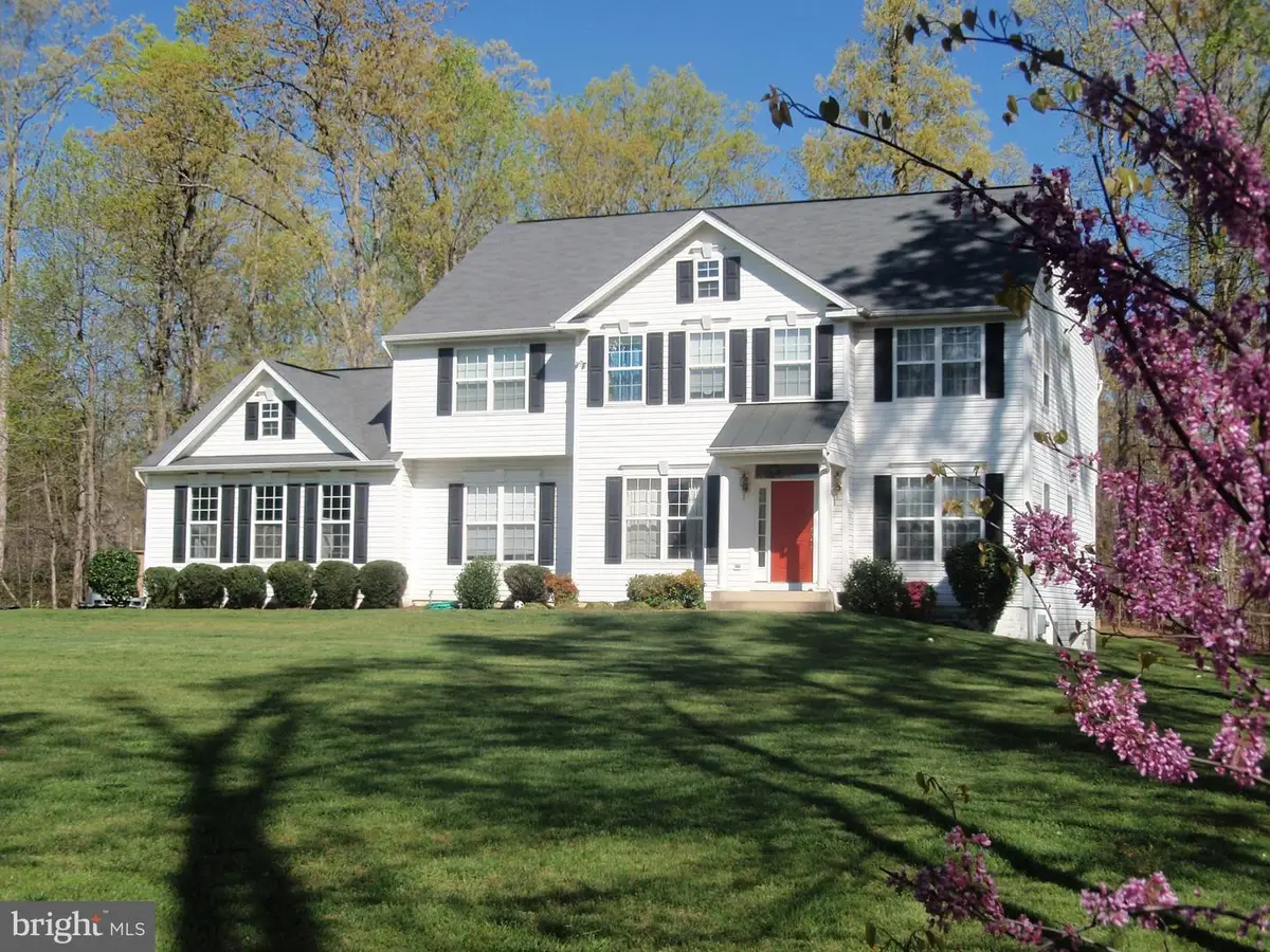 201 Gentle Breeze Cir, Fredericksburg, VA 22406 - #1