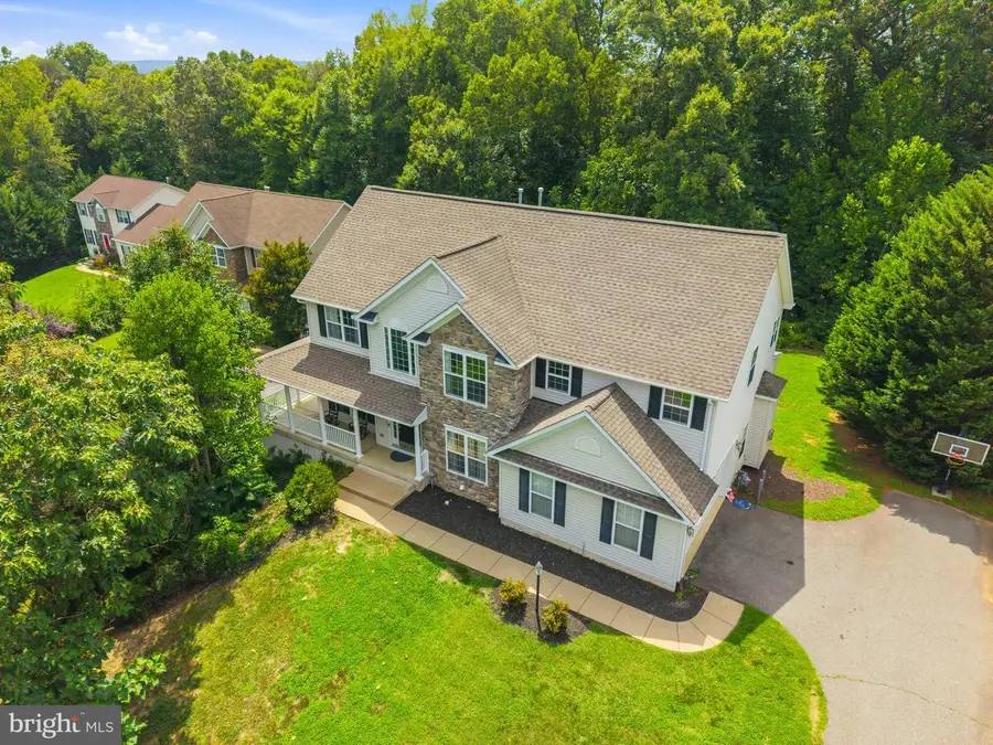 6 Towering Oaks Dr, Fredericksburg, VA 22405 - #3