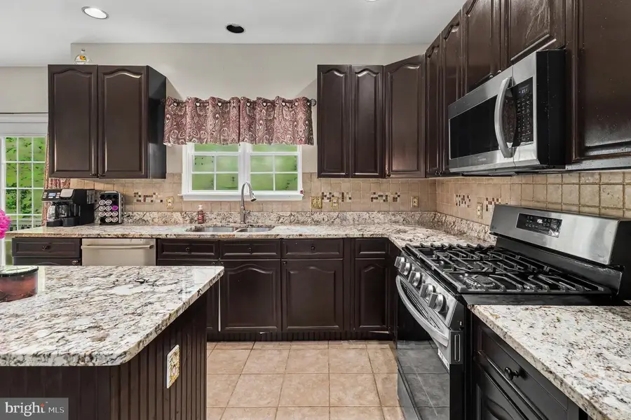 51 Basalt Dr, Fredericksburg, VA 22406 - #3