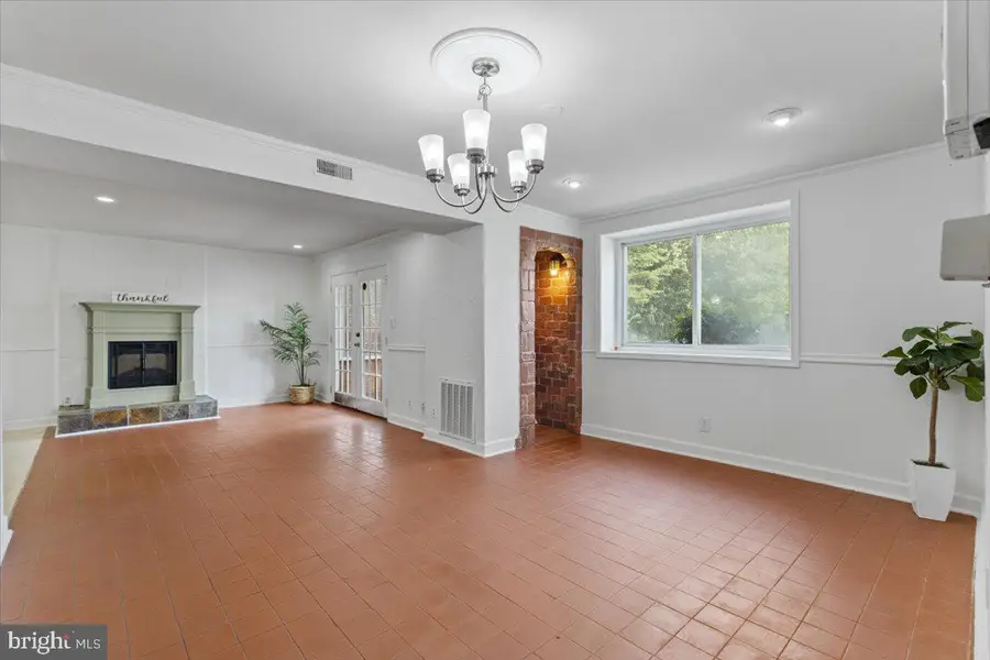 202 Buckingham Ln #102, Stafford, VA 22556 - #3