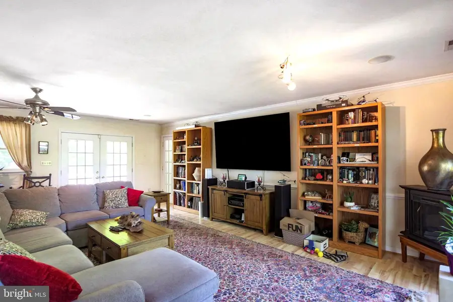 41 Wood Landing Rd, Fredericksburg, VA 22405 - #3