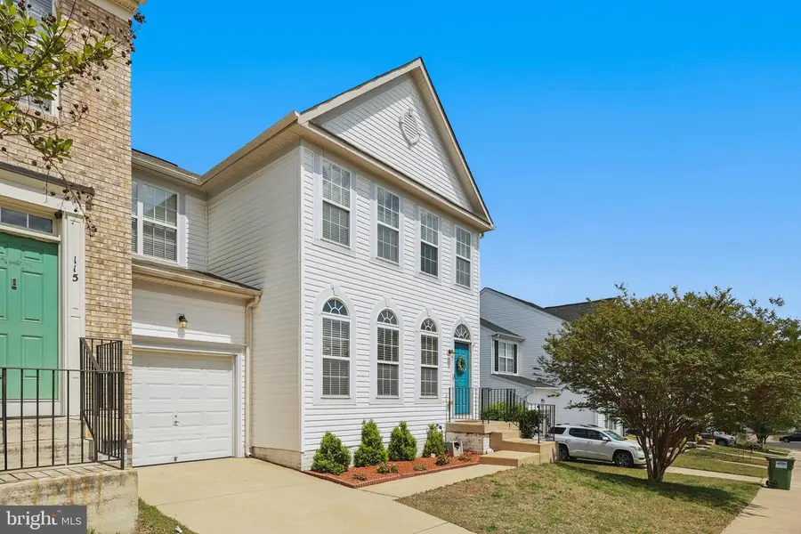 117 Holmes St, Stafford, VA 22554 - #2