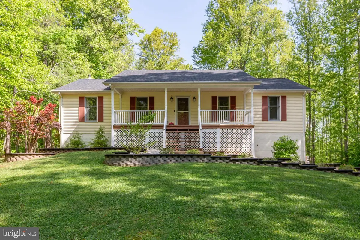 19 Cannon Knolls Dr, Fredericksburg, VA 22406 - #1