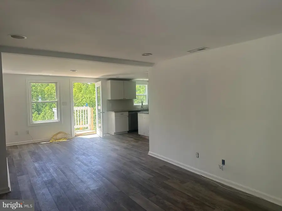 211 Sandy Ridge Rd, Fredericksburg, VA 22405 - #3