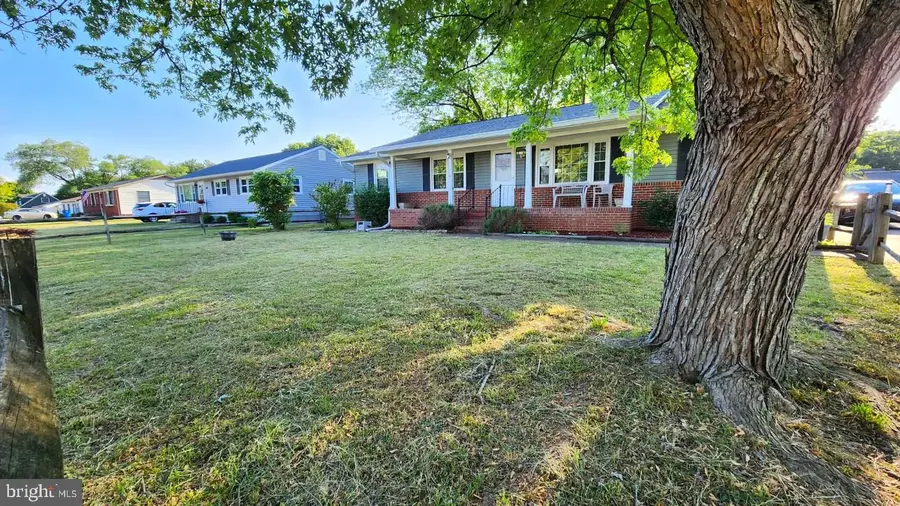 913 Eastern View Dr, Fredericksburg, VA 22405 - #3