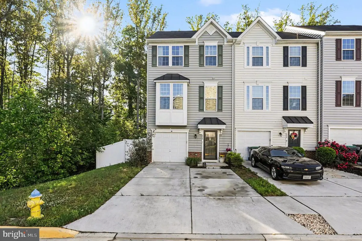 606 Landing Dr, Fredericksburg, VA 22405 - #1