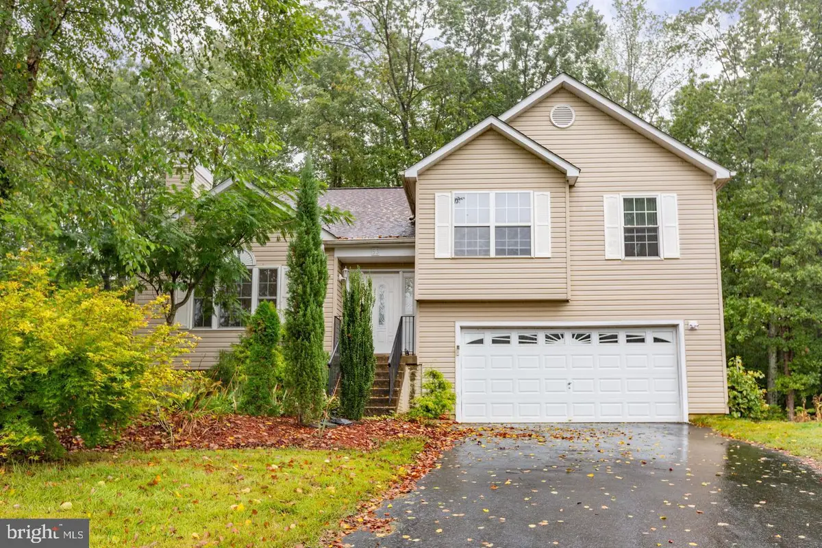 53 Bloomington Ln, Stafford, VA 22554 - #1