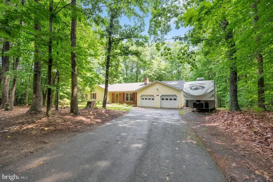679 Cropp Rd, Fredericksburg, VA 22406 - #3