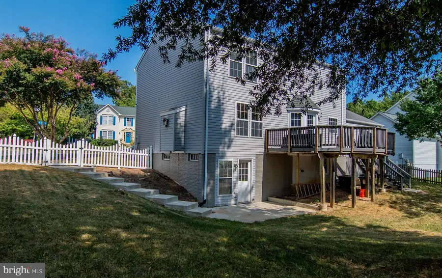 1 Zinc Dr, Fredericksburg, VA 22406 - #3