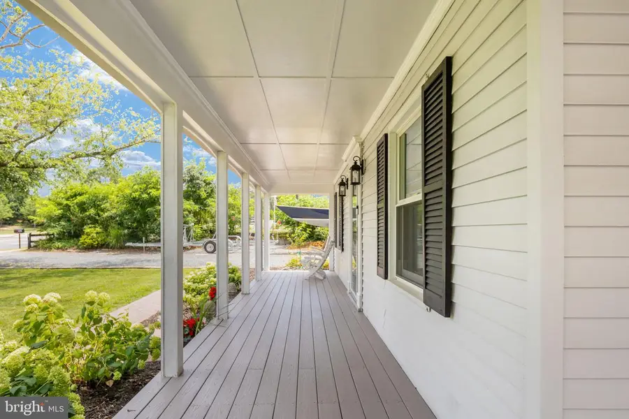 1372 Courthouse Rd, Stafford, VA 22554 - #3