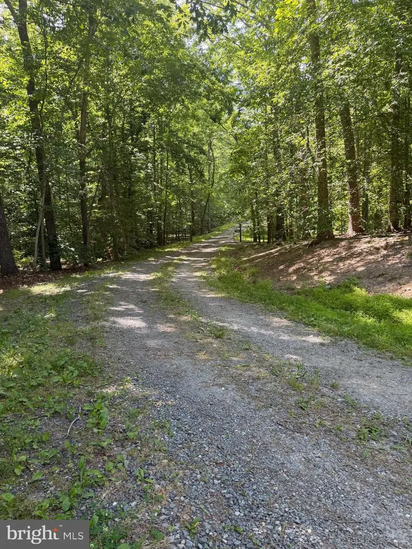 28 Galilean Dr, Fredericksburg, VA 22406 - #3