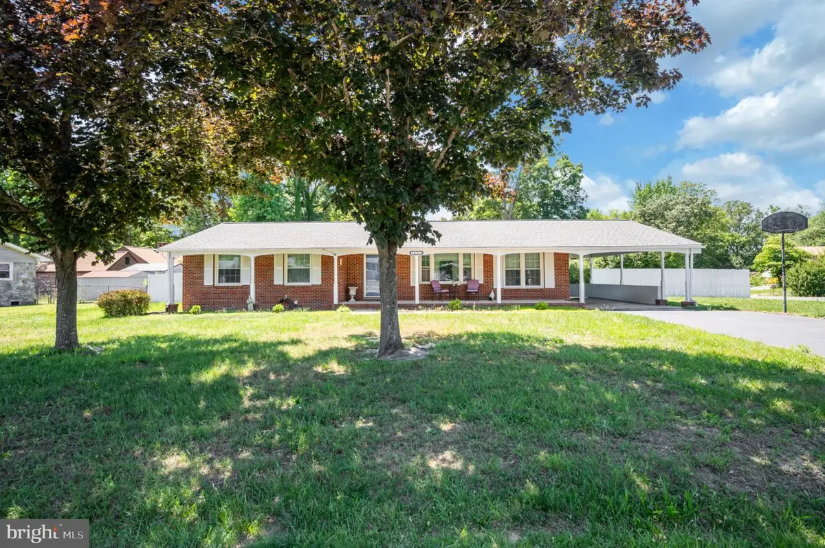 603 Perry Dr, Fredericksburg, VA 22405 - #1