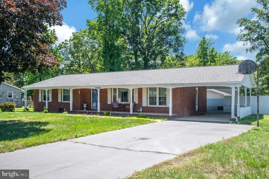 603 Perry Dr, Fredericksburg, VA 22405 - #3