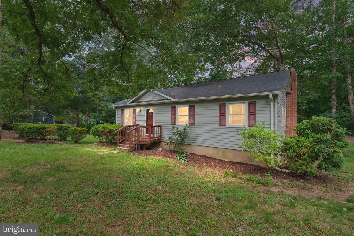 3 Hillcrest Dr, Stafford, VA 22556 - #1