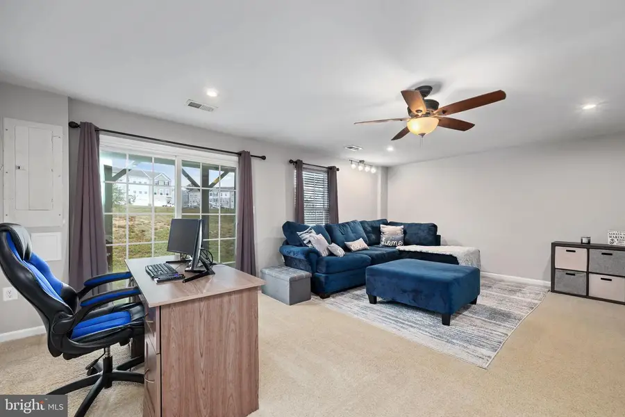 206 Landing Dr, Fredericksburg, VA 22405 - #3