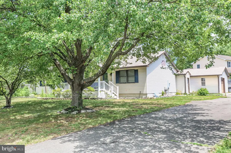808 Cresthill Rd, Fredericksburg, VA 22405 - #3