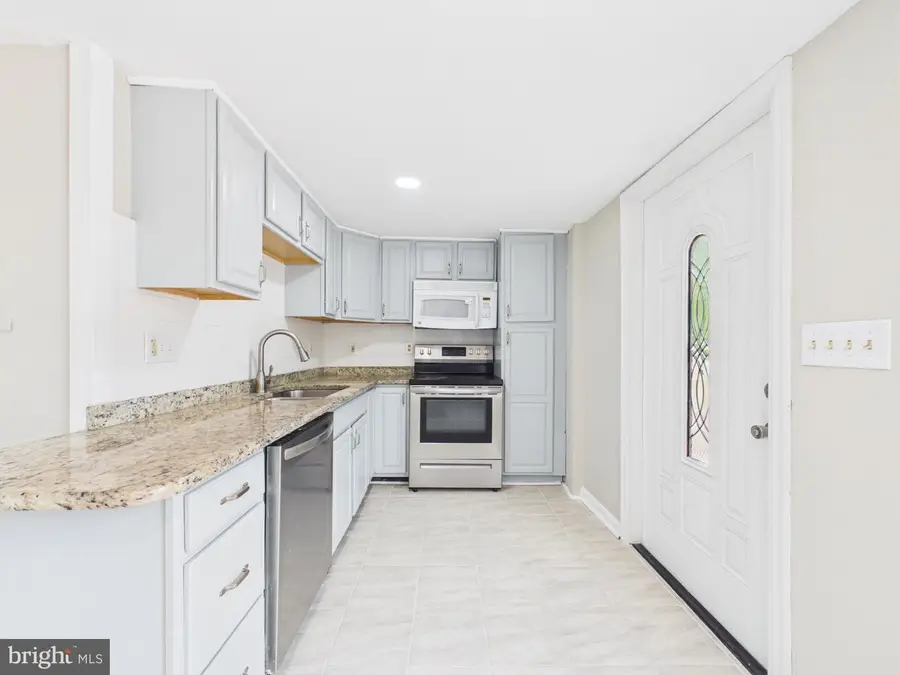 203 Shackelford Well Rd, Fredericksburg, VA 22406 - #2