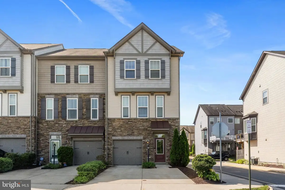 201 Spotswood St, Stafford, VA 22554 - #1