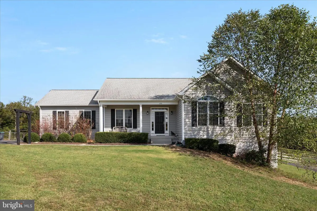 250 Lerose Dr, Fredericksburg, VA 22406 - #1