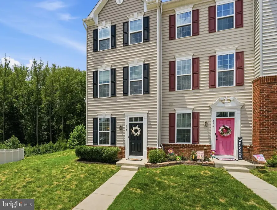 618 Streamview Dr, Fredericksburg, VA 22405 - #2